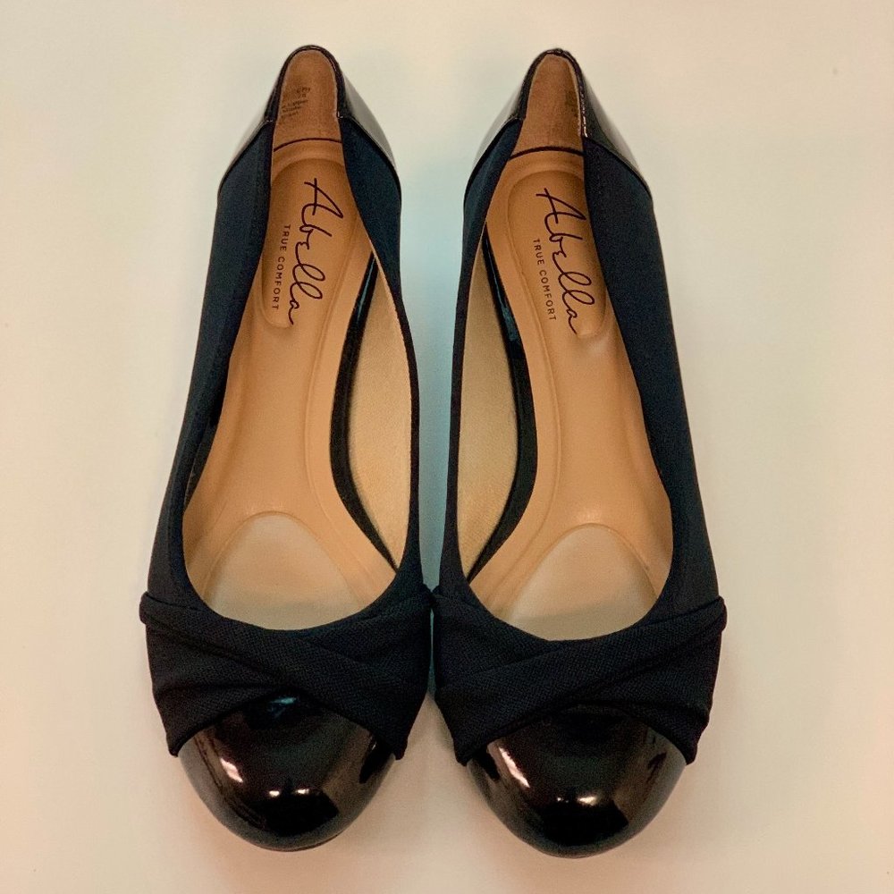 Abella Flat Pumps